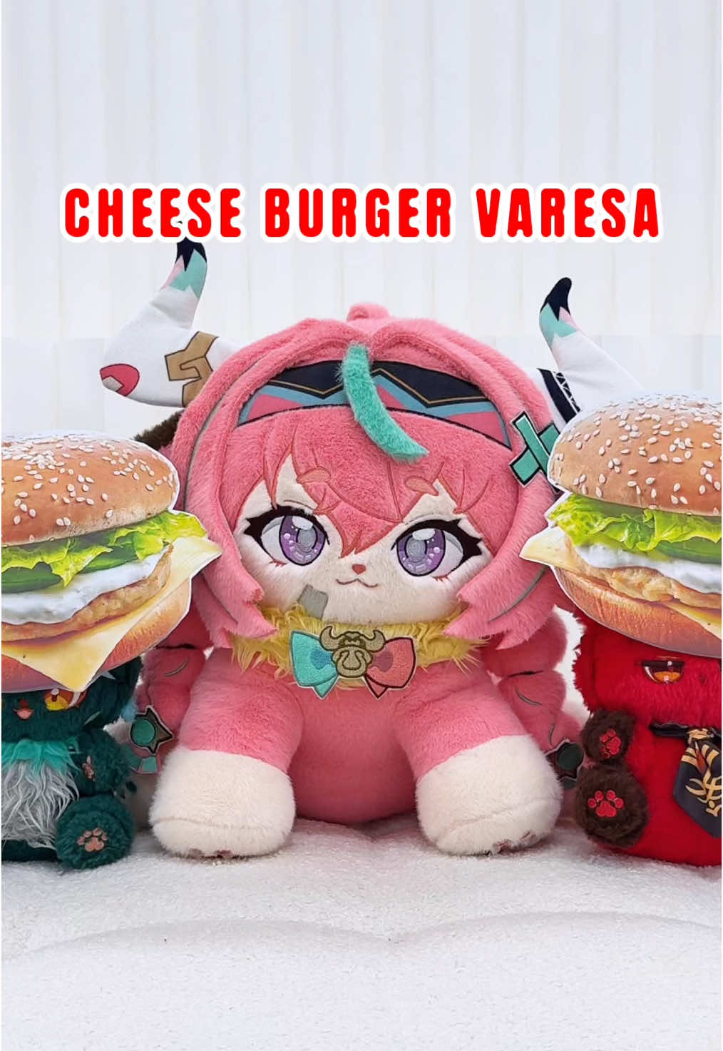 Cheese burger varesa  #varesa #varesagenshin #varesaedit #genshinpulls #genshinmerch #capitano #natlan #furina #genshin #Genshinlmpact #runvaresa #figure #hoyoverse #plushshop#plushies #game #fyp
