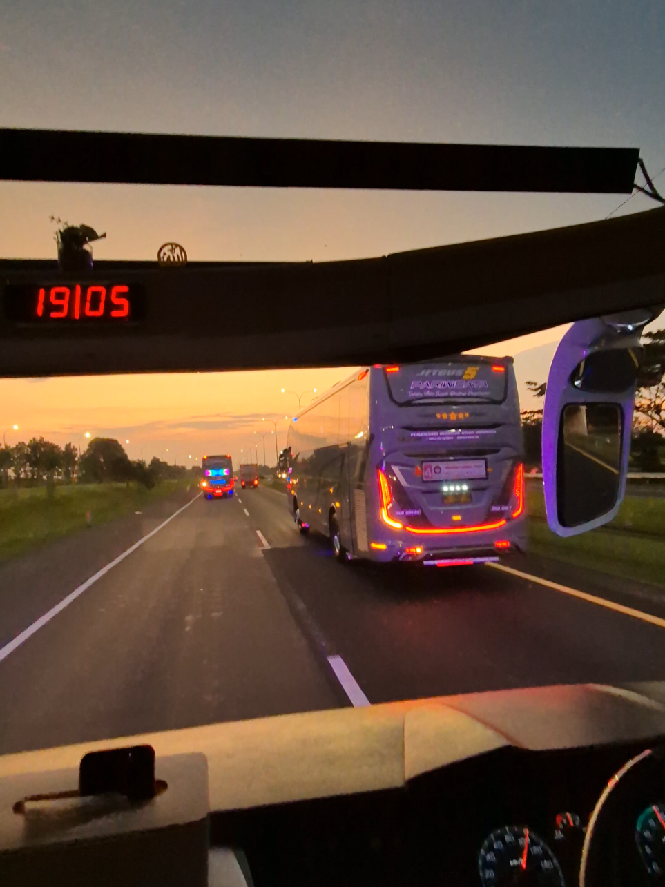 nyoree✌🏻 #videobus #mataharitrans #transjawa 