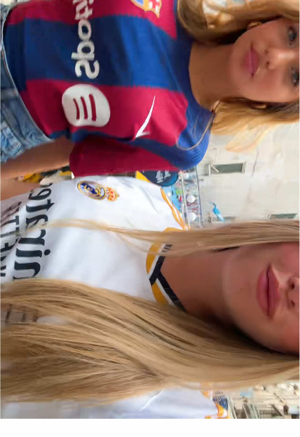 Visca Barça o Hala Madrid?❤️💙🤍 #fcbarcelona #barça#realmadrid @AnnyB.🍒 