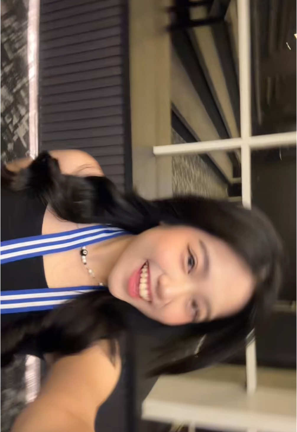 ada nona ambon gak disini?