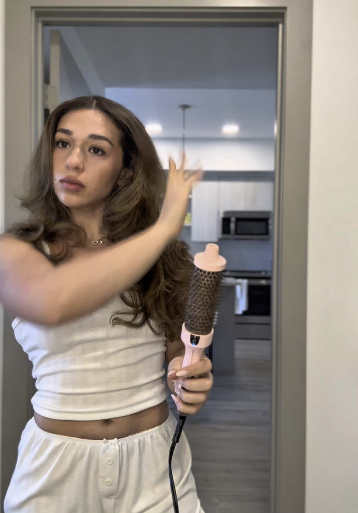 GRWM for a golden morning in miami.. the ending made me smile 😉  #grwm#grwmmakeup #miami #hairtok #couplegoals 