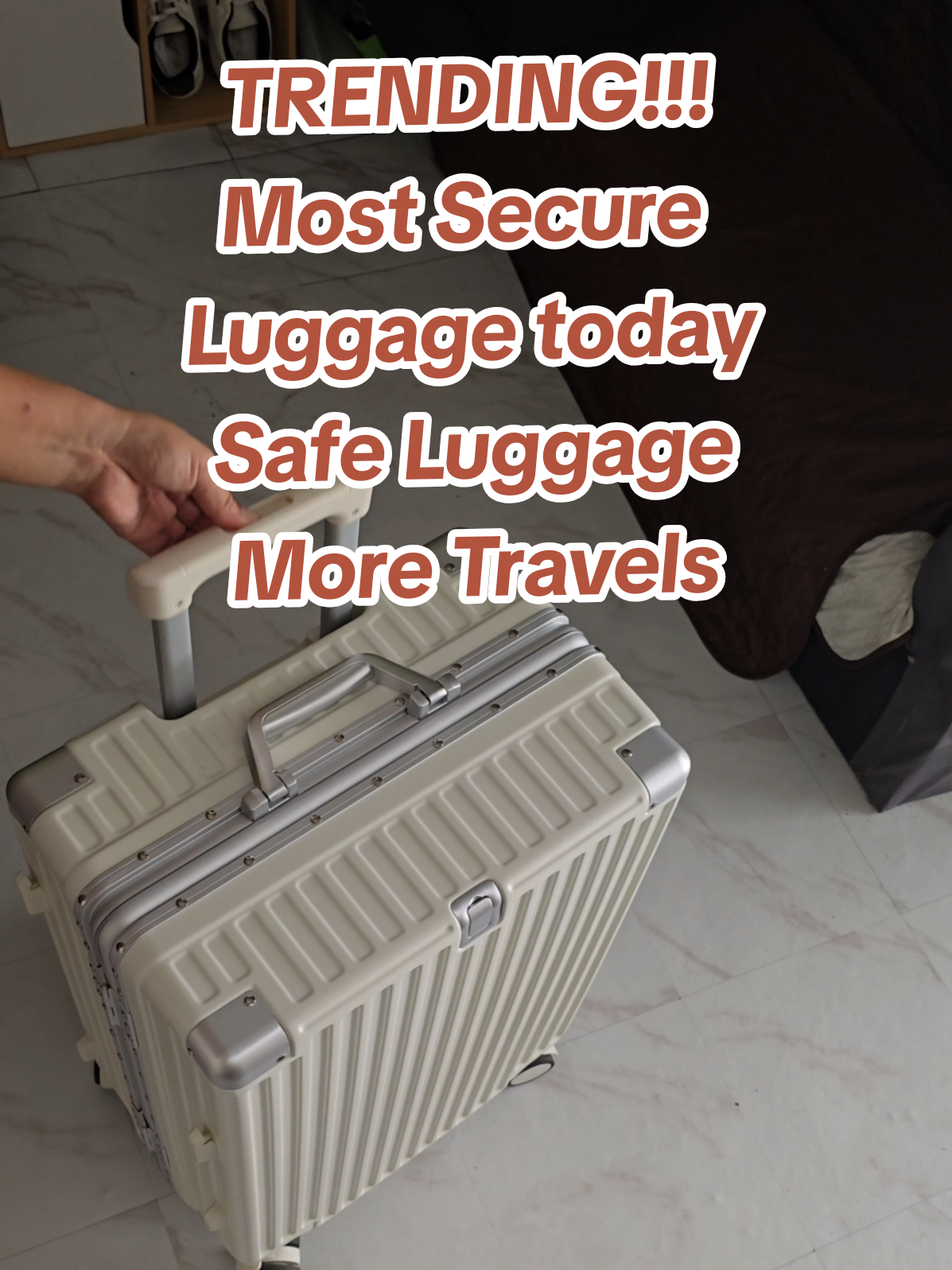Bes, try mo ‘tong zipless luggage—sobrang ganda, magaan, at matibay! No zippers, kaya less hassle, more style. Swak na swak sa next trip mo. Add to cart na! #luggage #travel #traveltiktok #creatorsearchinsights2025 #creators 