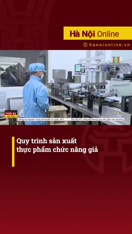 Phòng Cảnh sát kinh tế - Công an thành phố Hà Nội vừa triệt phá đường dây sản xuất, buôn bán thực phẩm bảo vệ sức khỏe giả với quy mô đặc biệt lớn. Đây là vụ án thứ 5 liên quan đến thực phẩm giả bị lực lượng công an cả nước bóc gỡ trong hơn một tháng qua. Điều gây bất ngờ trong vụ án này không chỉ đến từ số lượng thực phẩm chức năng bị thu giữ lên tới 100 tấn mà còn chính từ công nghệ sản xuất ra những viên nang thực phẩm chức năng bằng một quy trình không tưởng. #truyenhinhhanoi #tintuc #daihanoi #thựcphẩmgiả #thựcphẩmbảovệsứckhỏe #cônganHàNội #triệtpháđườngdây #sảnxuấtthựcphẩmgiả #buônbánthựcphẩmgiả #quy môđặcbiệtlớn #vụánthựcphẩmgiả #thựcphẩmchứcnănggiả #thu giữ100tấn #côngnghệsảnxuấtgiả #viênnanggiả #quytrìnhkhôngtưởng #bócgỡđườngdây #cảnhsátkinhtế #HàNội #vụnổlớn #antoànthựcphẩm #sứckhỏecộngđồng #hànggiả #chốnghànggiả #gianlậntmại #sảnxuấttcn #buônbántcn #nguyhiểmthựcphẩmgiả #phòngchốngtộiphạm #xửlývi phạm #vấnđềan toàn thực phẩm #kiểm soát chất lượng #thịtrườngthựcphẩm