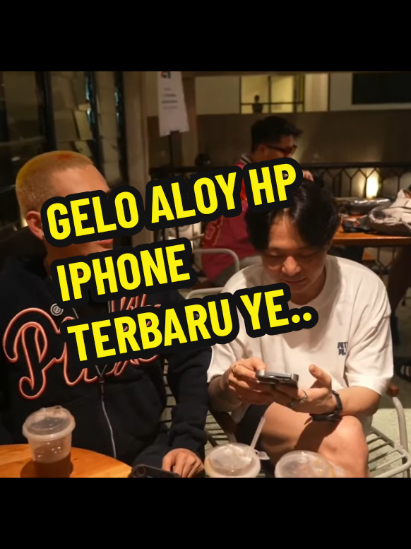 Gelo Aloy hp iPhone terbaru ye.. #bukanmarapthon #yb #aloy #misteraloy #ibot13 #bravy #tierisom #tepe46 #aaaclan #nako #nakobsd #iphoneterbaru #fyp 
