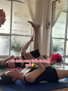 Tập yoga đi cả nhà ơi,kể ra cũng nhẹ nhàng ạ🤭#yogatayninh#diemthuonyoga