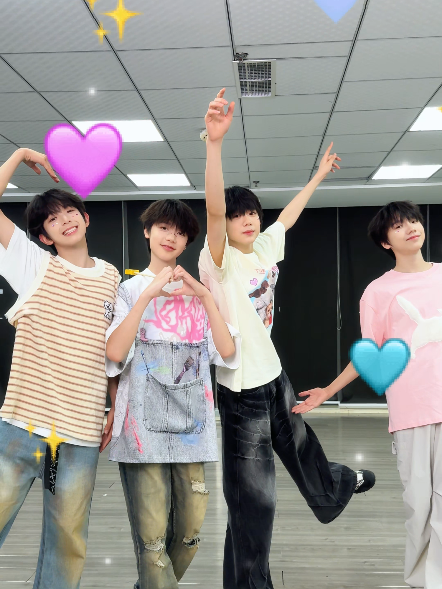 何が好き???🪄💗🪄 #TF家族练习生 Chen Yiheng, Nie Weichen, Wei Zichen, Chen Junming #fyp