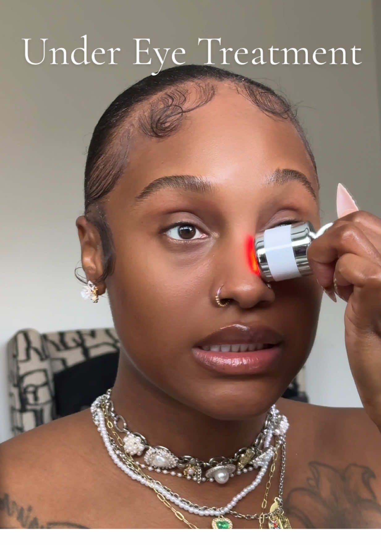 This under eye red light therapy is what you are missing! Looking to de-puff, and even under eye skincare. Give it a go! #skin #skincaretiktok #ycz #redlighttherapy 