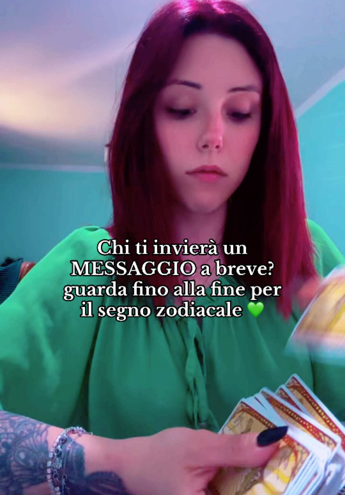 ✨IL VIDEO TI HA TROVATO✨ accogli il messaggio delle carte ❤️ sta per arrivarti un MESSAGGIO da una persona! 