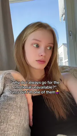 Vi har bar mer gemensamt🤷‍♀️ #relatable #fördig #foruyou #emtionallyunavailable #avoident #attachmentstyle 