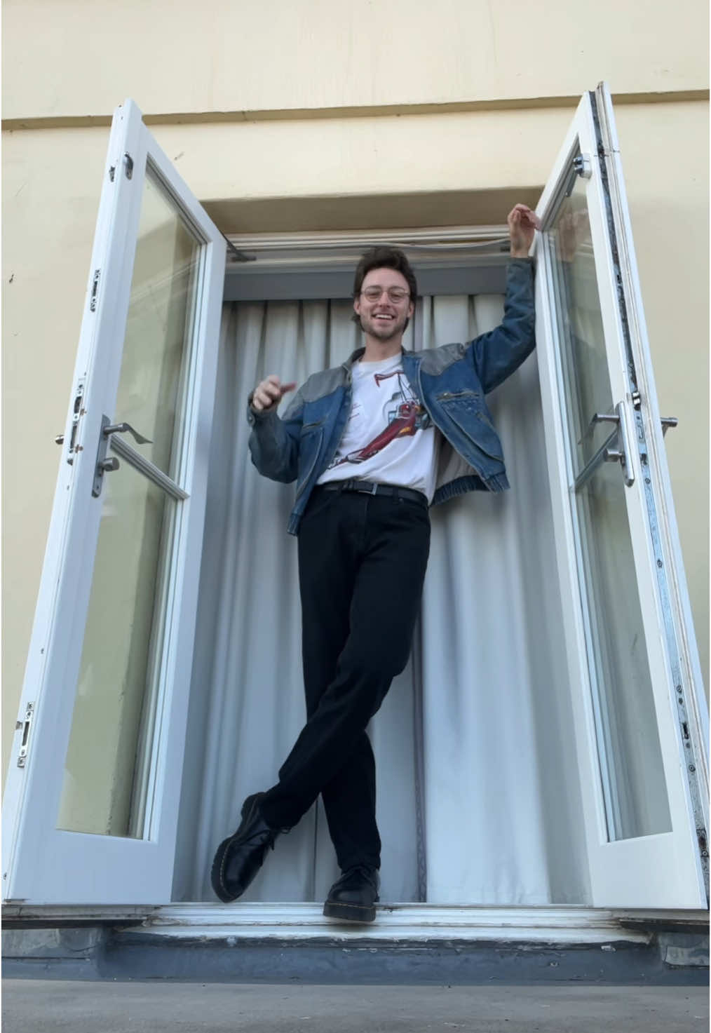 outfit check WE ARE BACK IN ENGLAND BABY