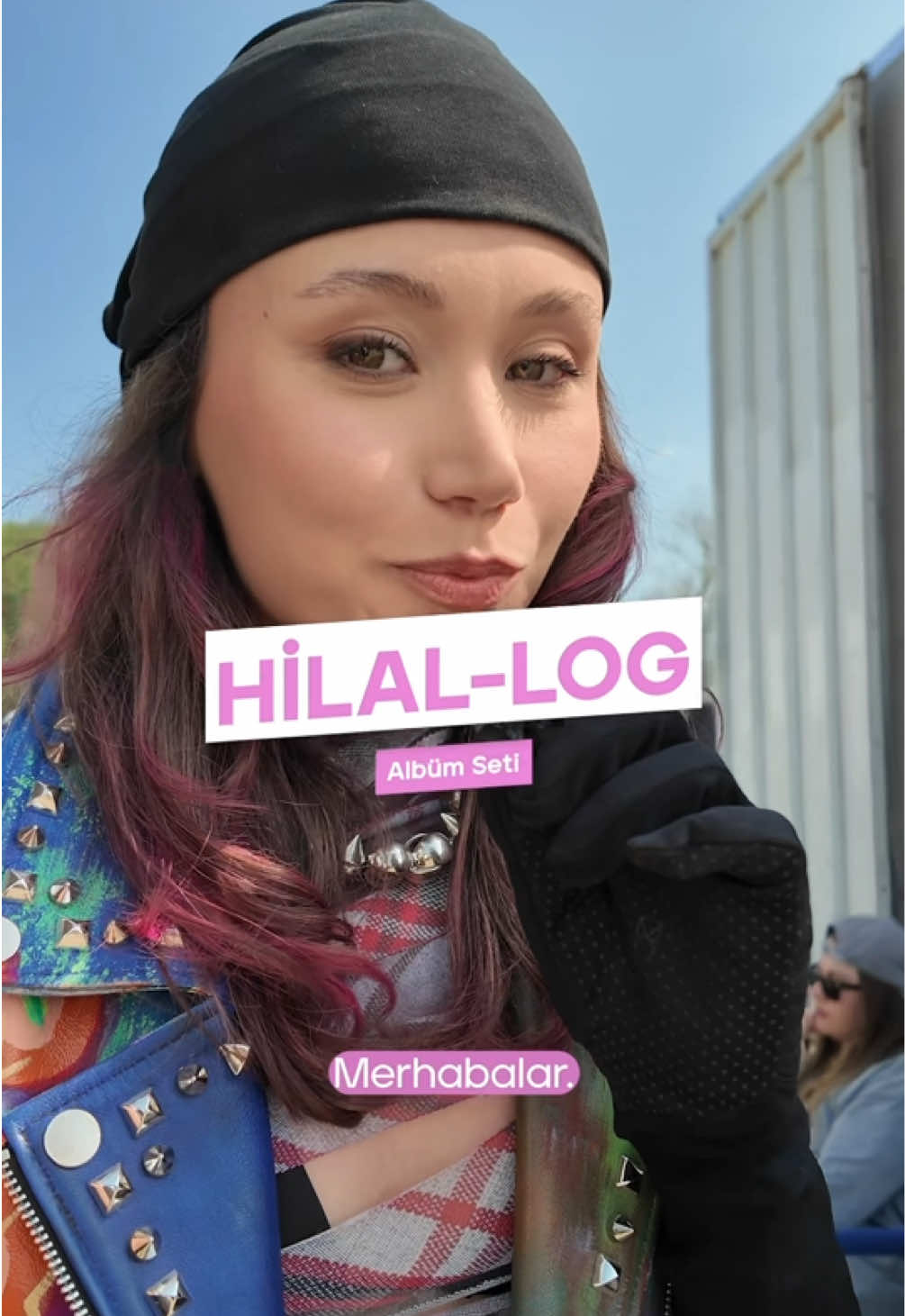Hadi gelin, Hilal’le seti geziyoruz! 🥳💜