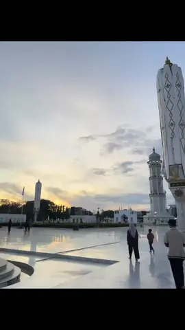 #fyp#fotolive #trending #masjidbaitulrahmanbandaaceh 