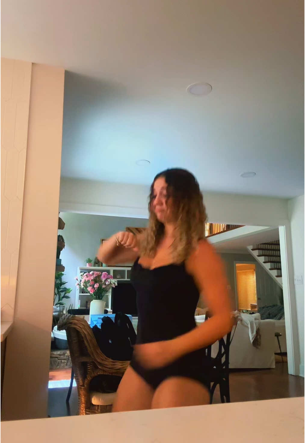 🕺