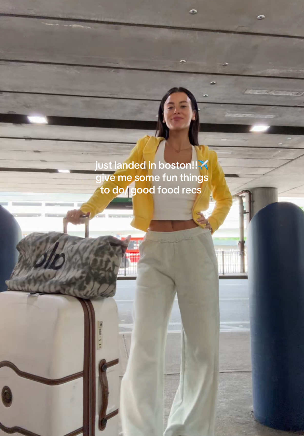 So excited to be here😋 going to cape cod for a couple days then Boston for a few days!!! #boston #capecod #foodrecs #bostonfood 