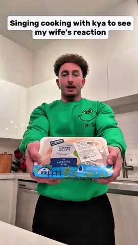 Cooking with Kya🤣🤣 #scareprank #scarecam #scared #scare #foryou #couple #cookingwithkya #trending #funny #funnyprank #viral #viraltiktok #fpy #fpyシ #haha #hahaha 