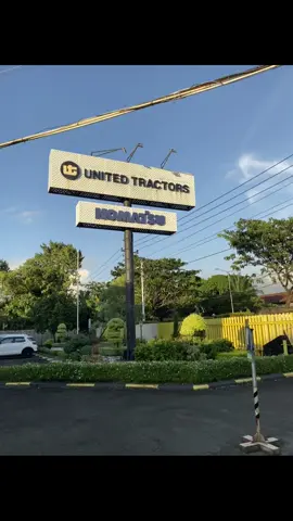 #unitedtractors #utpadang 