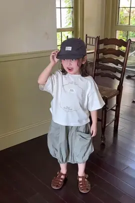 🤏🏻#艾妮莎宝宝头像 #anisha #babyeating #baby #cutekid #xuhuong #fyp 