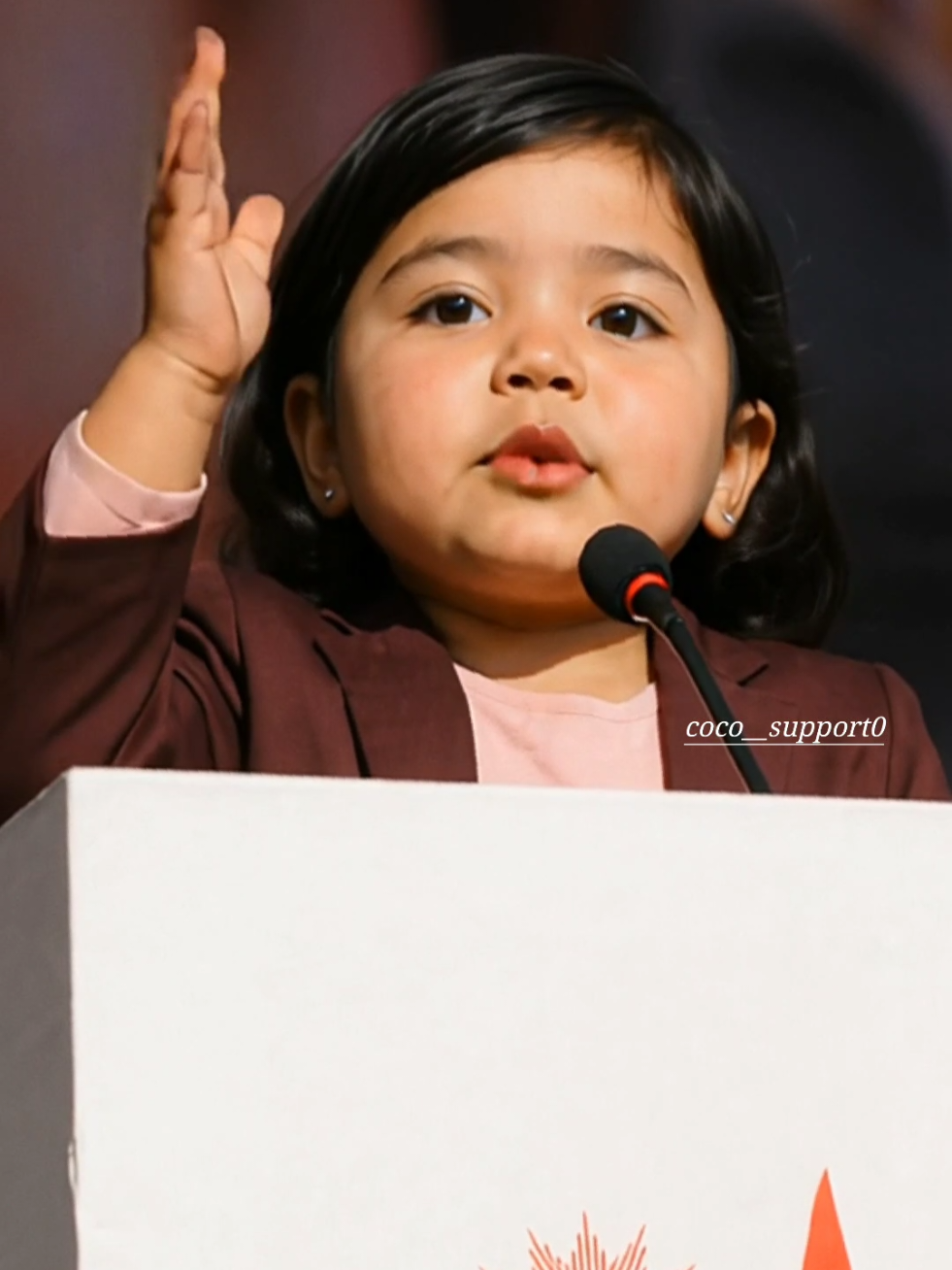 Stunt garera desh banxa ? 🤣🤣💜  Disclaimer: This video is just for entertaining purpose , lots of respect to Miss Sunita dongol  #sunitadongol #balenshah #balen #kathmandu 