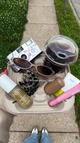 On our way. #hppyskin #skincareroutine #BeautyTok #aesthetics #dailyessentials #beautymusthaves #fyp 