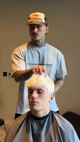 🤩 Nuevo ‘look’ de Garnacho para la final de la Europa League 🎥 IG/ samrascals_ #tiktokfootballacademy #viral #viralvideo #garnacho #futbol #fyp #manchesterunited #manutd #look 