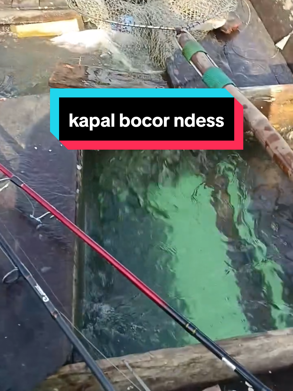 opo sek mbok lakokne nek kapale bocor neng tengah laut? #mancing #mancingmania #pemancing 