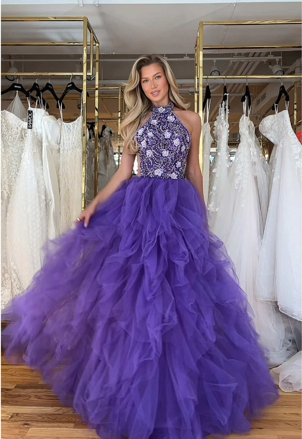 Dress of the day is style #40218 #JOVANI #JovaniFashions #PromDress #PurplePromDress #ClimaQuenteCabeçaFria 