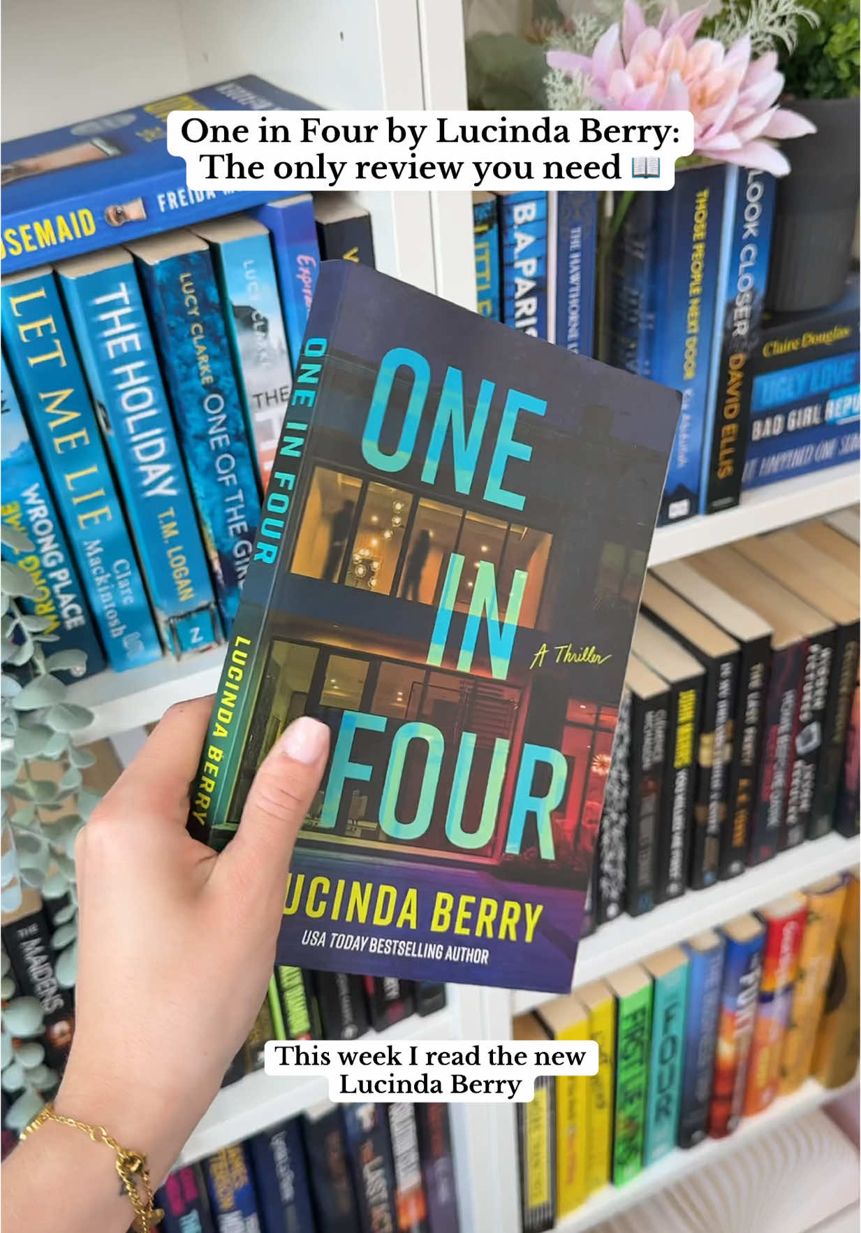 Star rating for One in Four at the end!! Will you be picking this up? 🧠✨💓 — #lucindaberry #newbook #thrillerbook