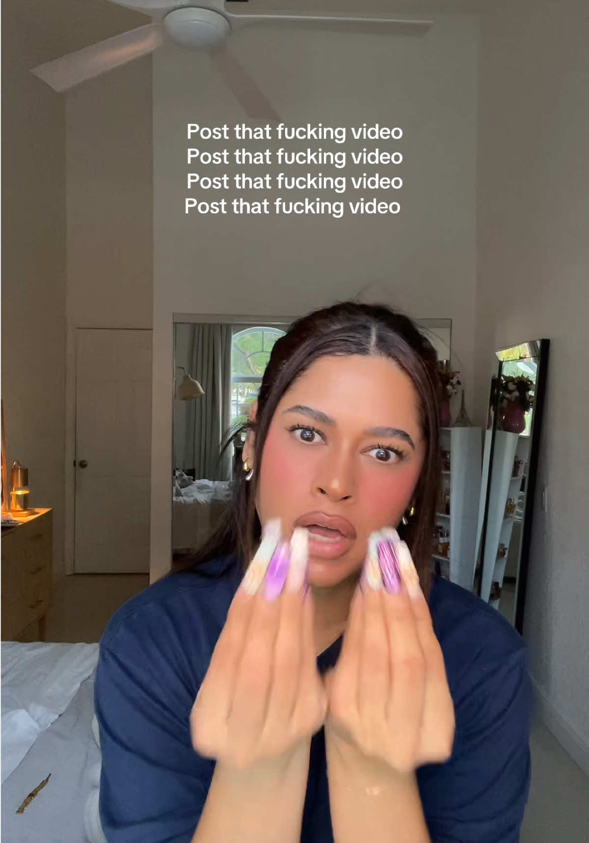 Post the content babes, I promise nothing bad is going to happen👏🏽 #postthecontent #miamicontentcreator 