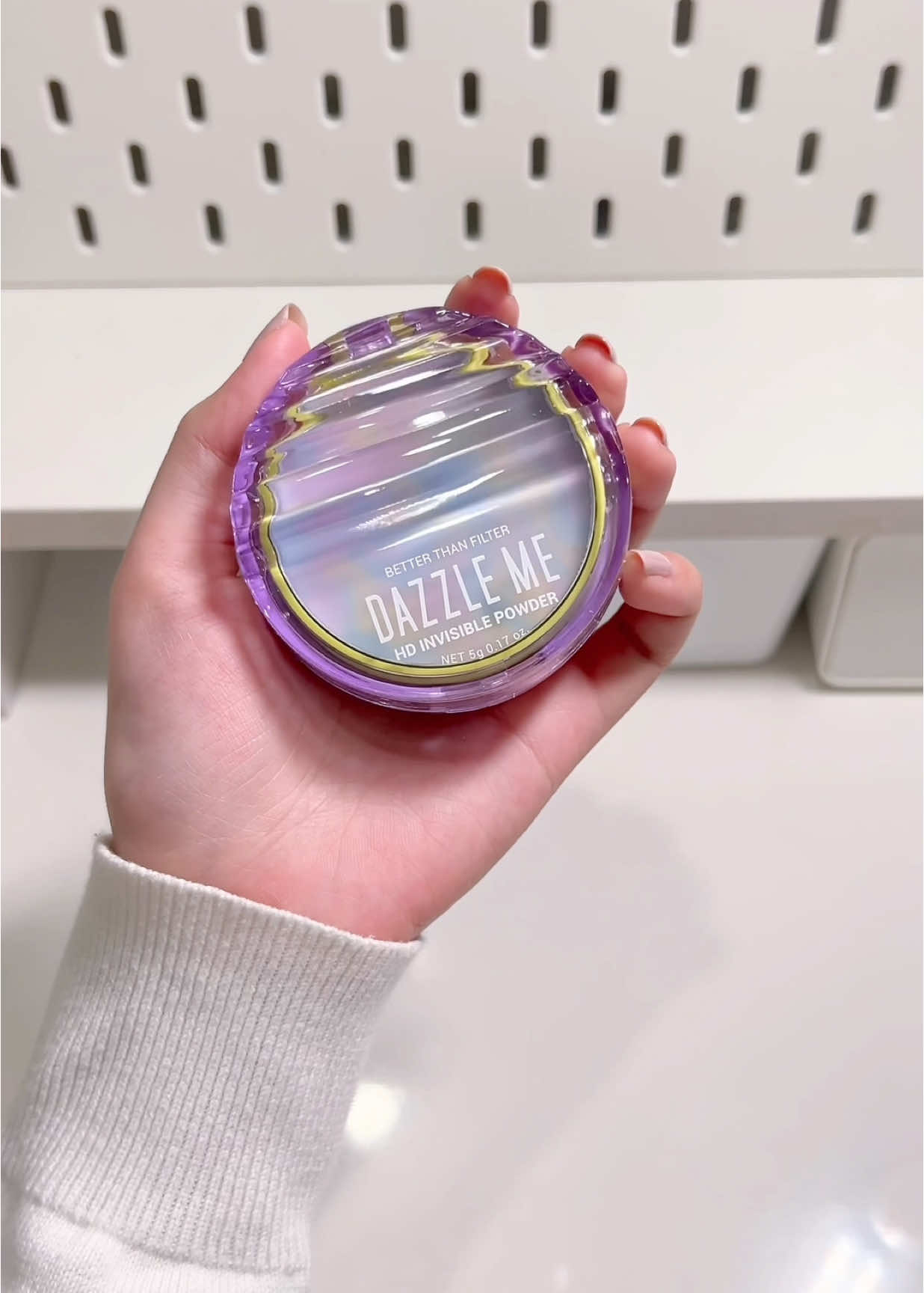 ✨🥝🍇DAZZLE ME Better Than Filter HD Invisible Powder นวัตกรรมแป้งไร้ฝุ่น เนื้อบางเบา  ผิวแมทสวยเบลอรูขุมขนและริ้วรอย #แป้งไร้แป้ง #แป้งเบลอผิว #แป้งคุมมัน #dazzleme #dazzlemebeauty #แป้งล่องหน #เบลอรูขุมขน #fyp 