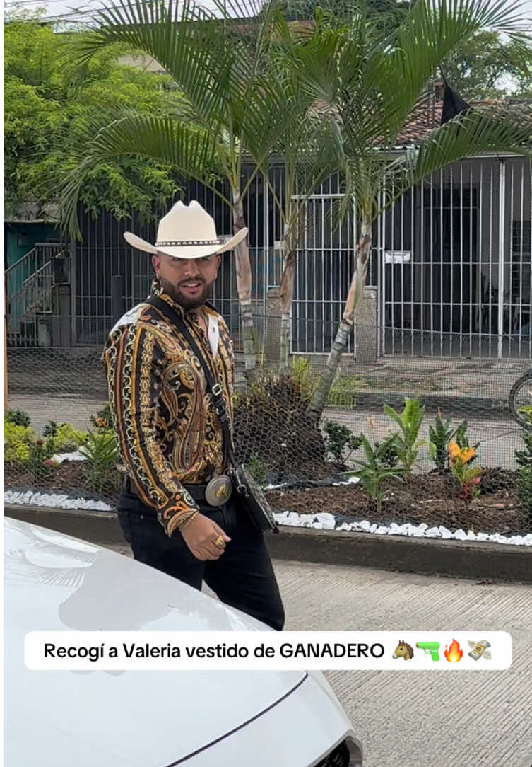 Todas quieren un GANADERO que les resuelva 🐴🔫🔥🤠 #tajadas #losbroscol #LOSRIALBROS #abuela #movie #ganaderia #ganaderos #agropecuaria 