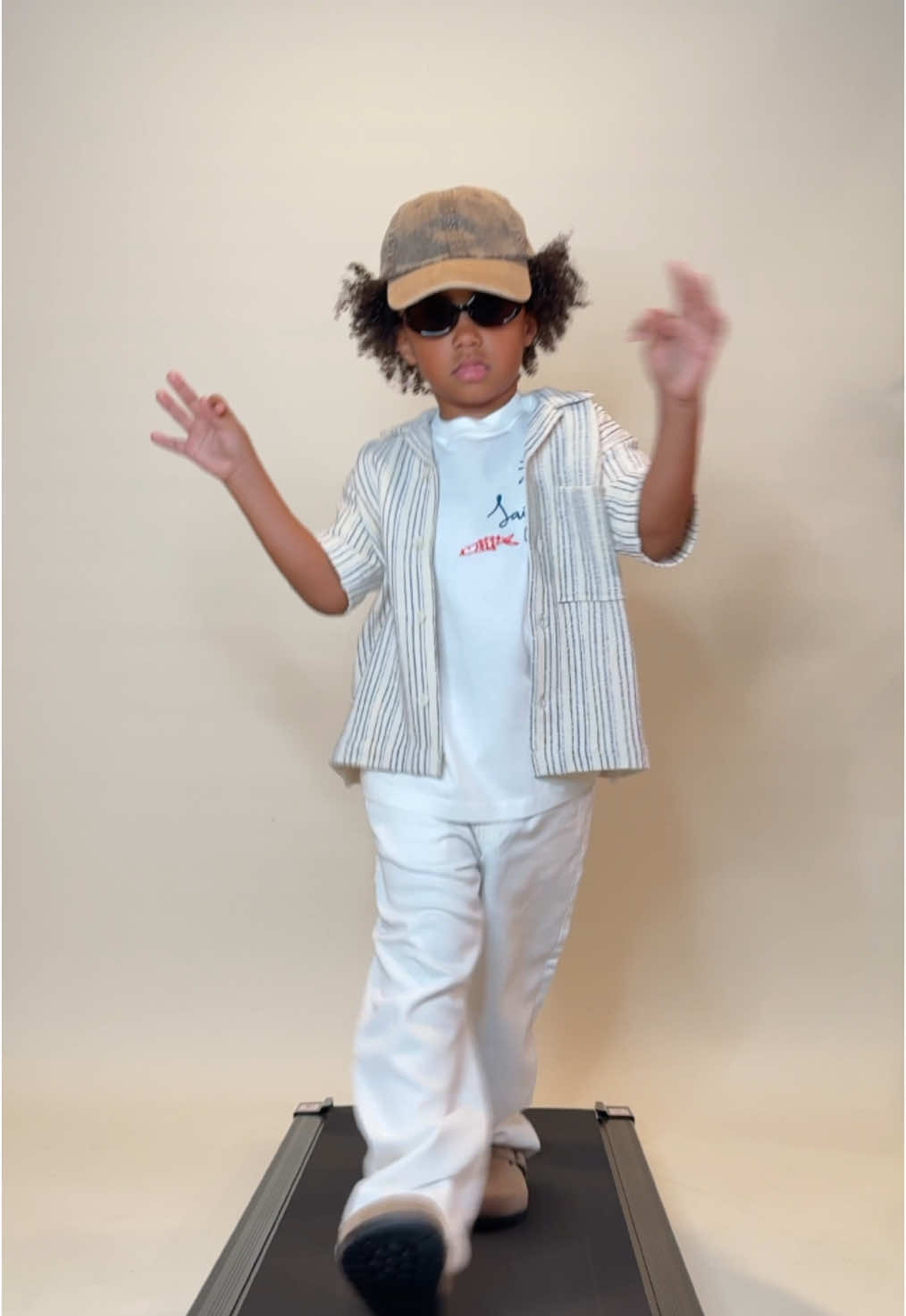 Vacation mood: uploading #zarakids #zara
