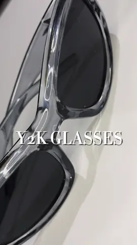 Y2K🦋🖤แว่นตากันแดดป้องกันรังสียูวี.COD 👉🏻ในราคา 29฿ @TyaaaaTer🦋 ที่คาดผม @TyaaaaTer🦋 แว่นตาทรงเหลี่ยม 🧡Shopee : https://s.shopee.co.th/5KzVQOECaA 💜Lazada : https://s.lazada.co.th/s.xY4Br?cc #รีวิวของดีบอกต่อ #lazadath #shopee #เทรนวันนี้ #แว่นตาแฟชั่น #y2kfashion #ใช้ดีบอกต่อ #การตลาดวันละคลิป #Affiliate #fypシ゚ 