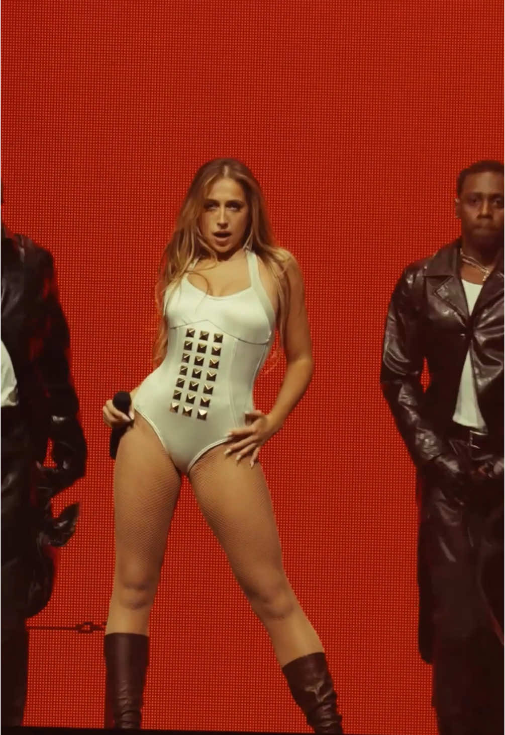 not even gonna lie… we’re so in love with the #misspossessivetour 😻 #tatemcrae #dance 