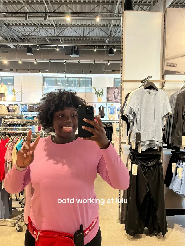 I 💗 my job #OOTD #lululemon #lululemonootd #lulu #lululemoneducator #lululemoneducatorootd #blackgirllululemon #pinklululemon #bluelululemon #viral #lululemonoutfits #plussizelululemon #outfits 