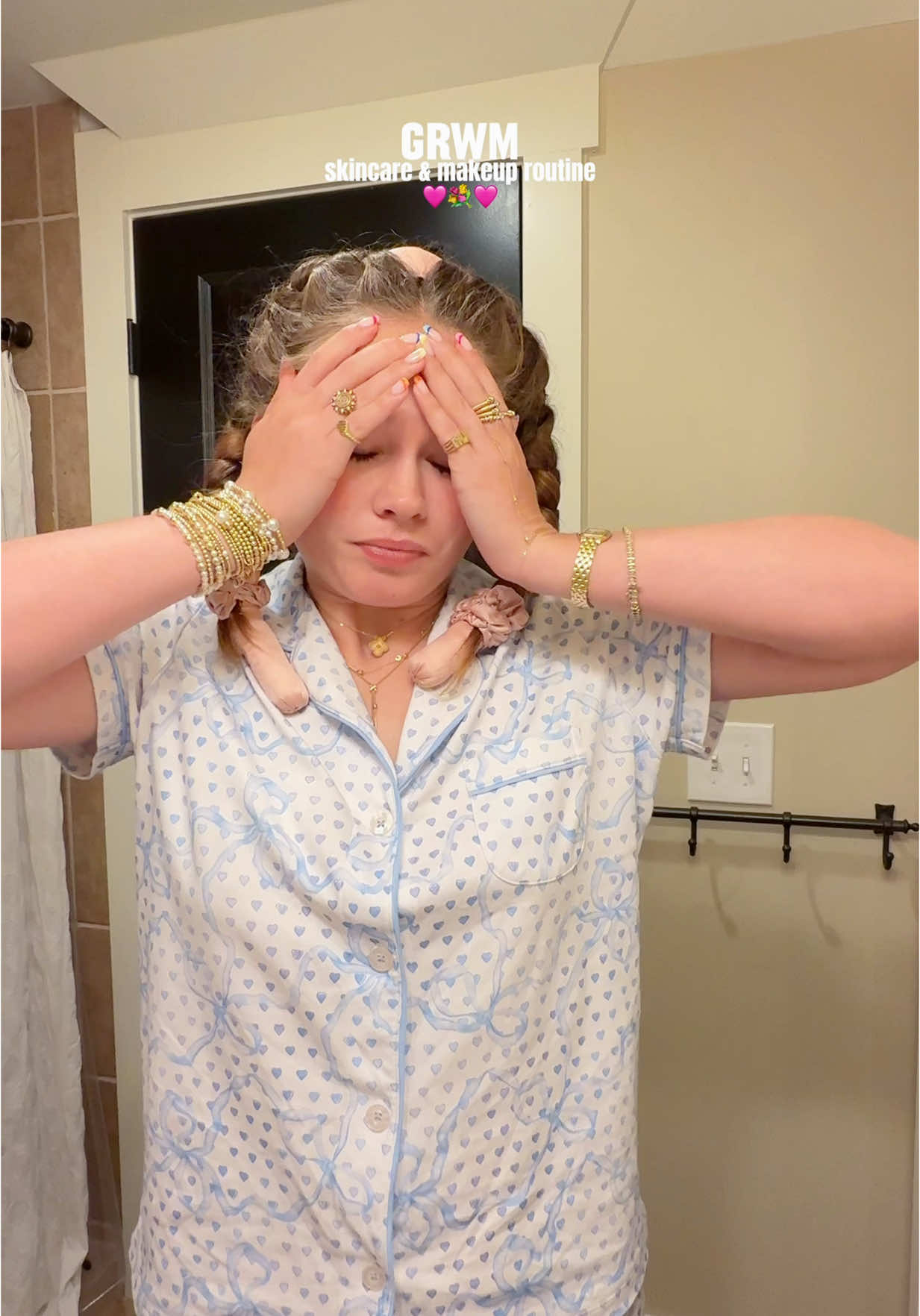 realistic timestamped morning for those asking how long it takes for me to get ready!🤭🩷 #grwm #skincare #morning #aesthetic #asmr #makeup #heatlesscurls #routine #timestamps #realistic #graduation #boyfriend #Relationship #OOTD #foryou #fyp 