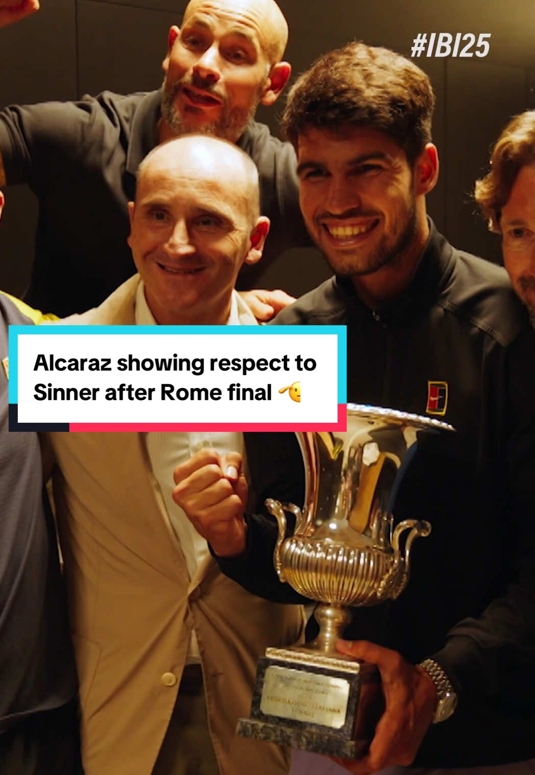 Amazing respect ☺️ #tennis #tennistv #atptour #alcaraz #sinner 