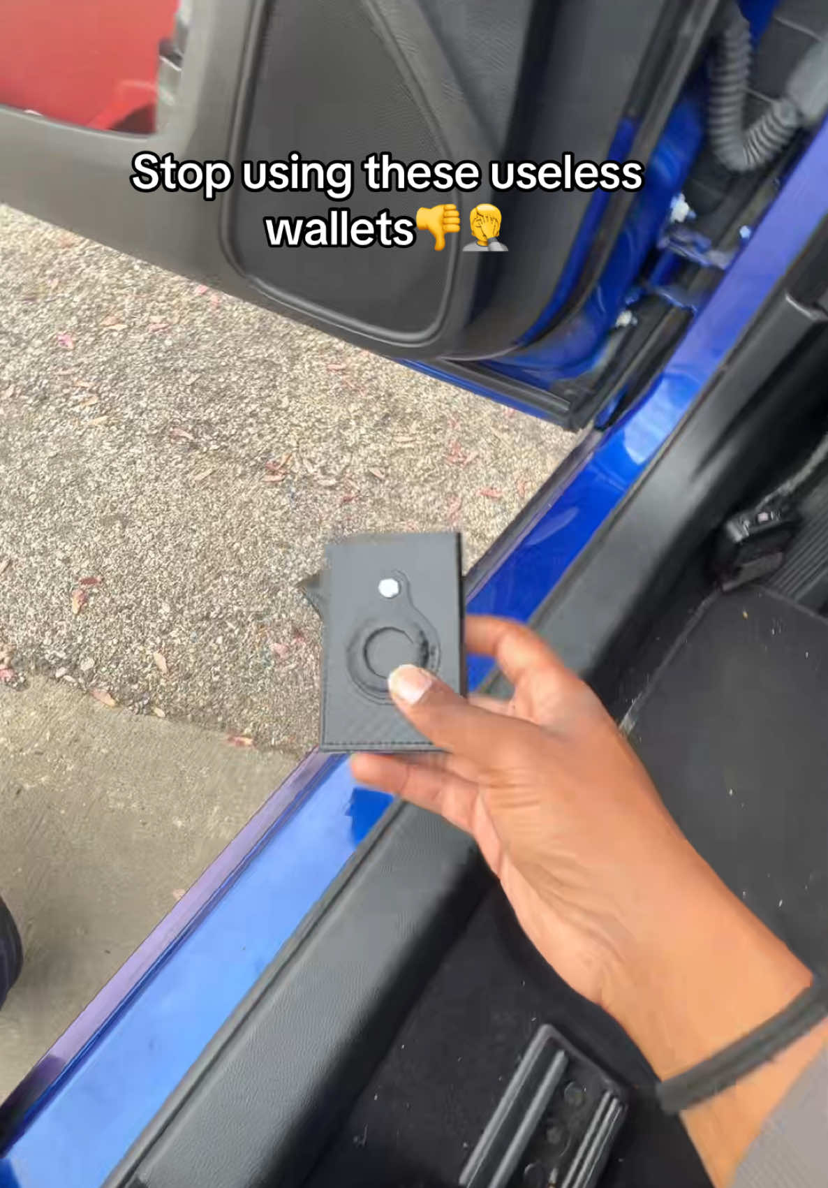 Stop using these useless wallets👎🤦 #thebest #atoyye #wallet 