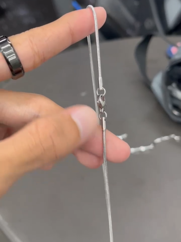 kalung titanium kece simpel kalung pria cowok keren kekinian  #kalung#fyp#aksesoris  #kalungmurah #kalungkekinian  #kalungtitanium 