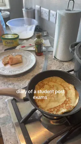 #books #BookTok #studying #studytok #fyp 