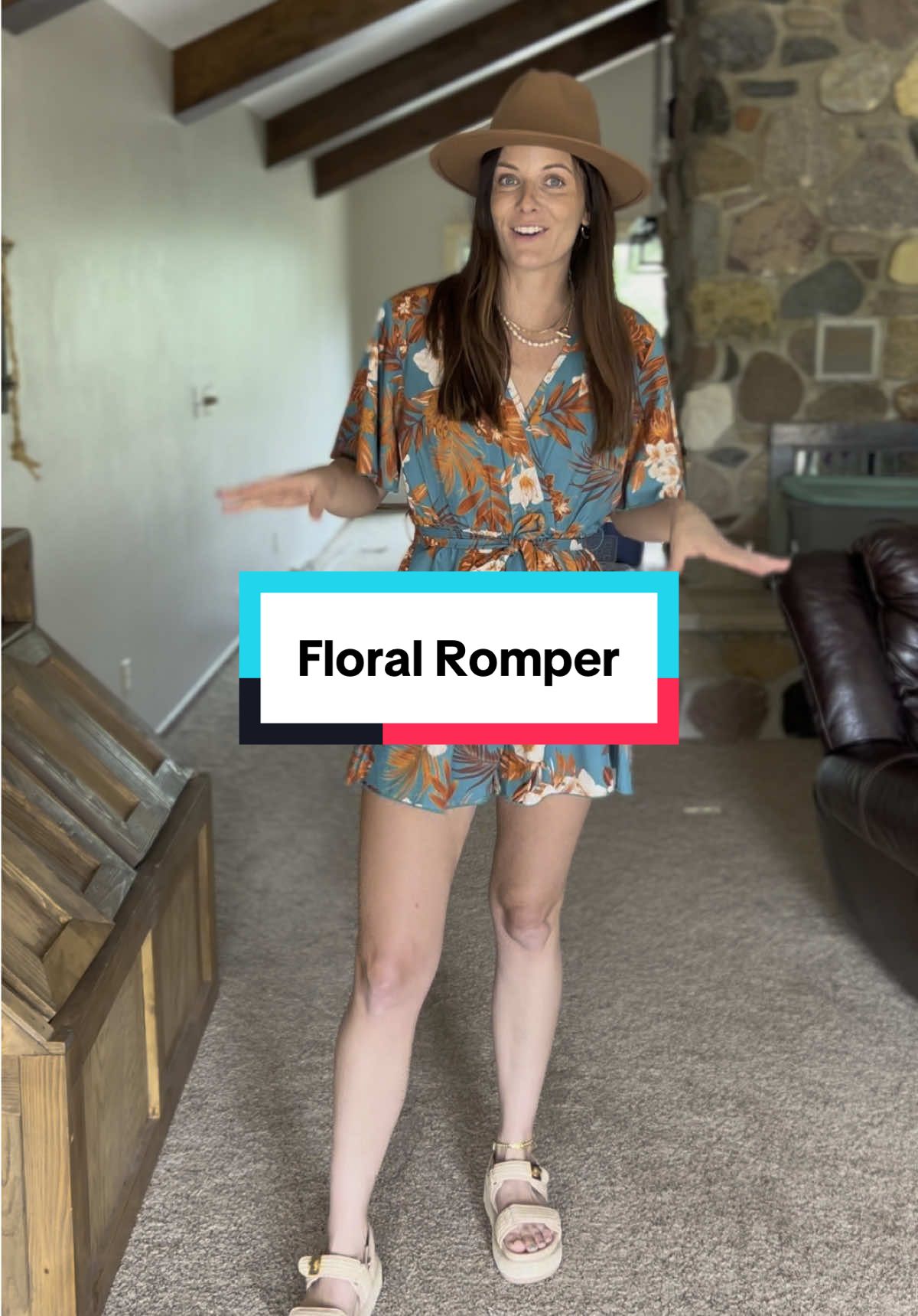 Booking that trip asap 🤩 Cutest Romper for Vacation!! such a flattering fit #vacationoutfits #romper #rompers #vacationoutfit #springtok