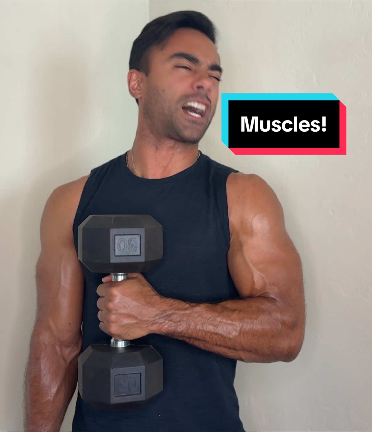 Biceps and handstands ❤️💪🏾  #muscles #handstand #backflip #powerrangers #dinocharge