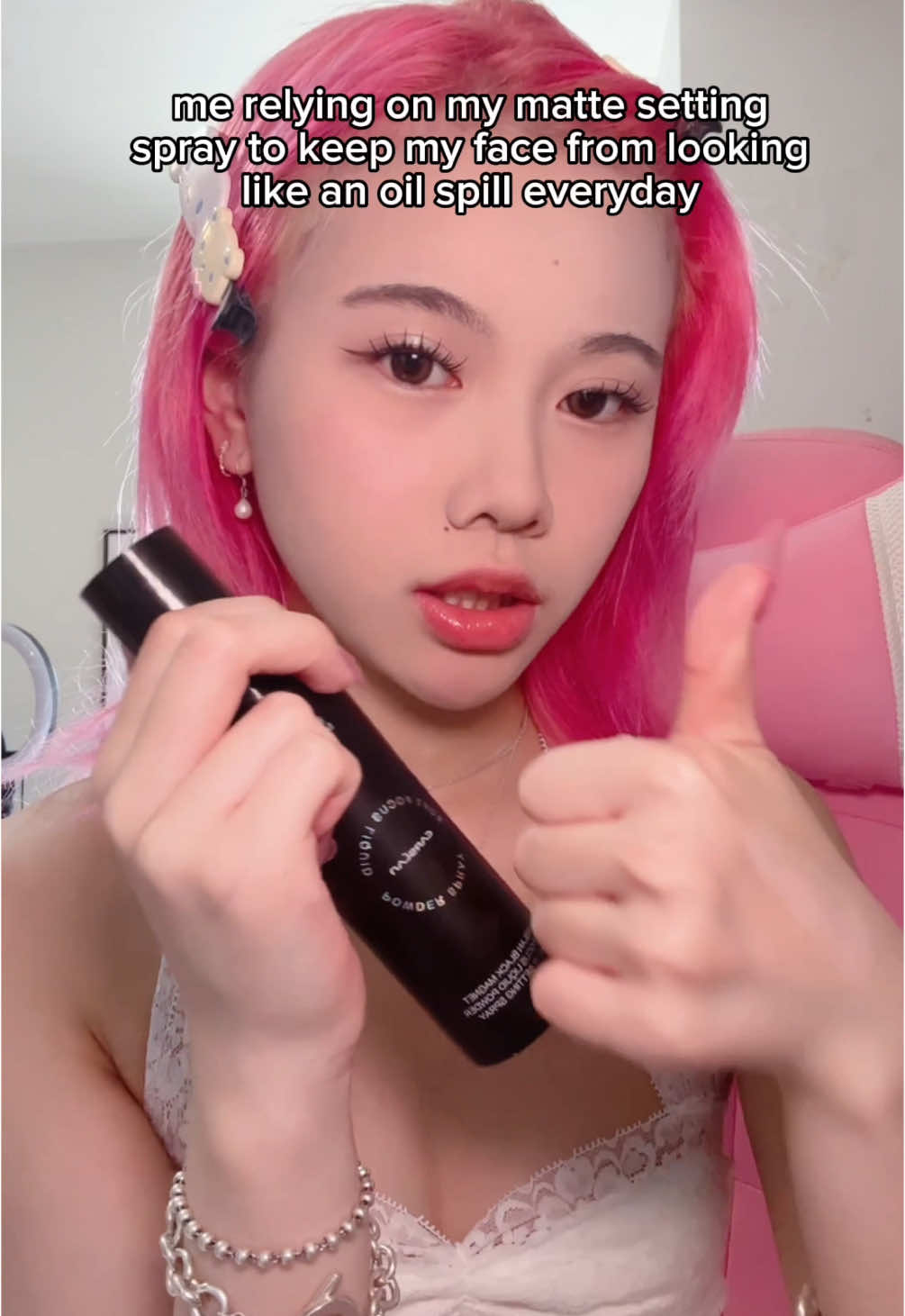 i didn’t like it at first but now i use it everyday… this is the only spray that keeps my makeup matte after application . #fyp #trending #viral #ugc #ugccreator #kbeauty #makeup #cbeauty #carslan #settingspray 