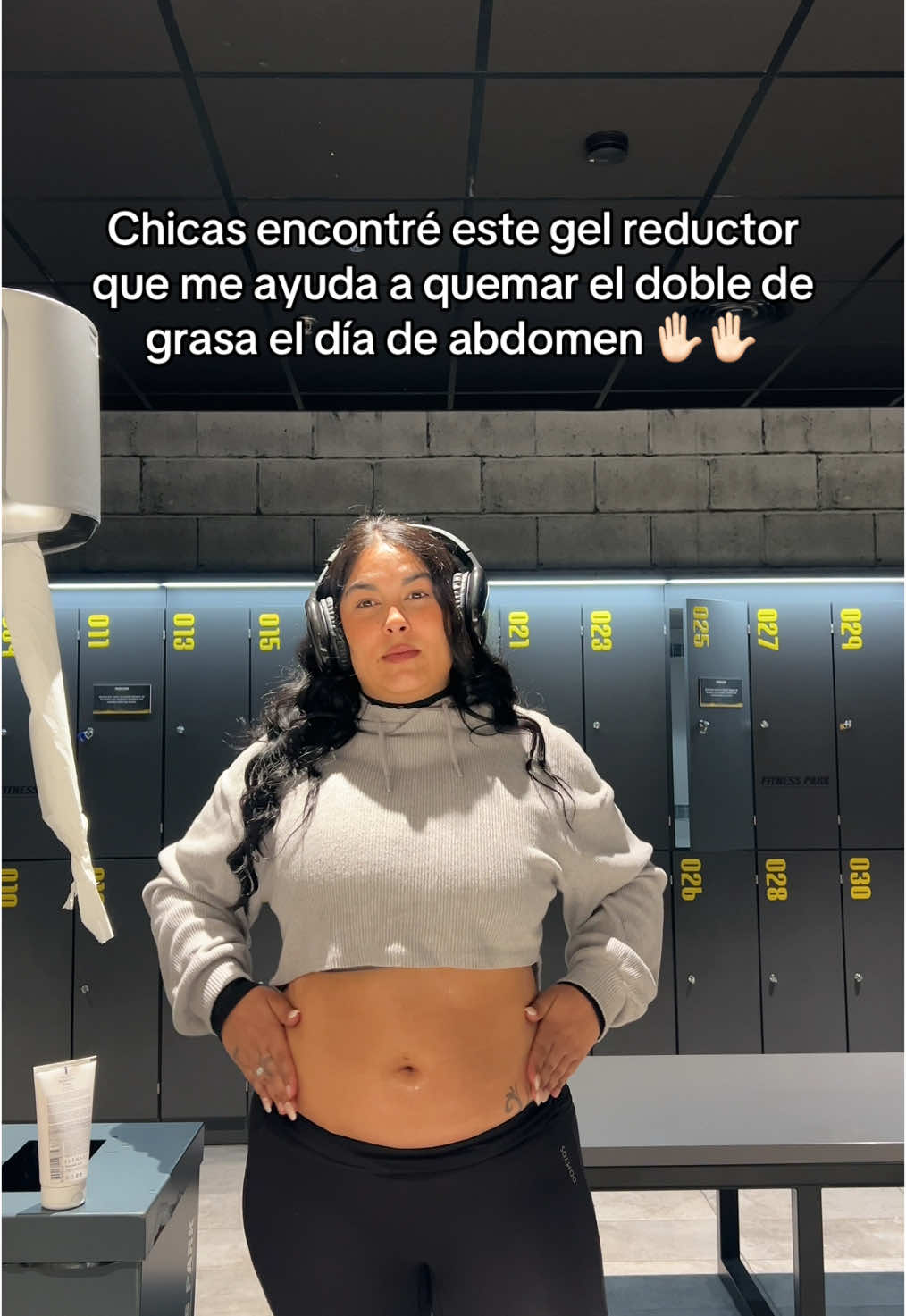 Ayuda a estimular la circulación, producir colágeno y acelerar la reducción de abdomen  #girls #gym #abdomen #abdomenplano #miretomenos15 #amorpropio #cambiofisico 
