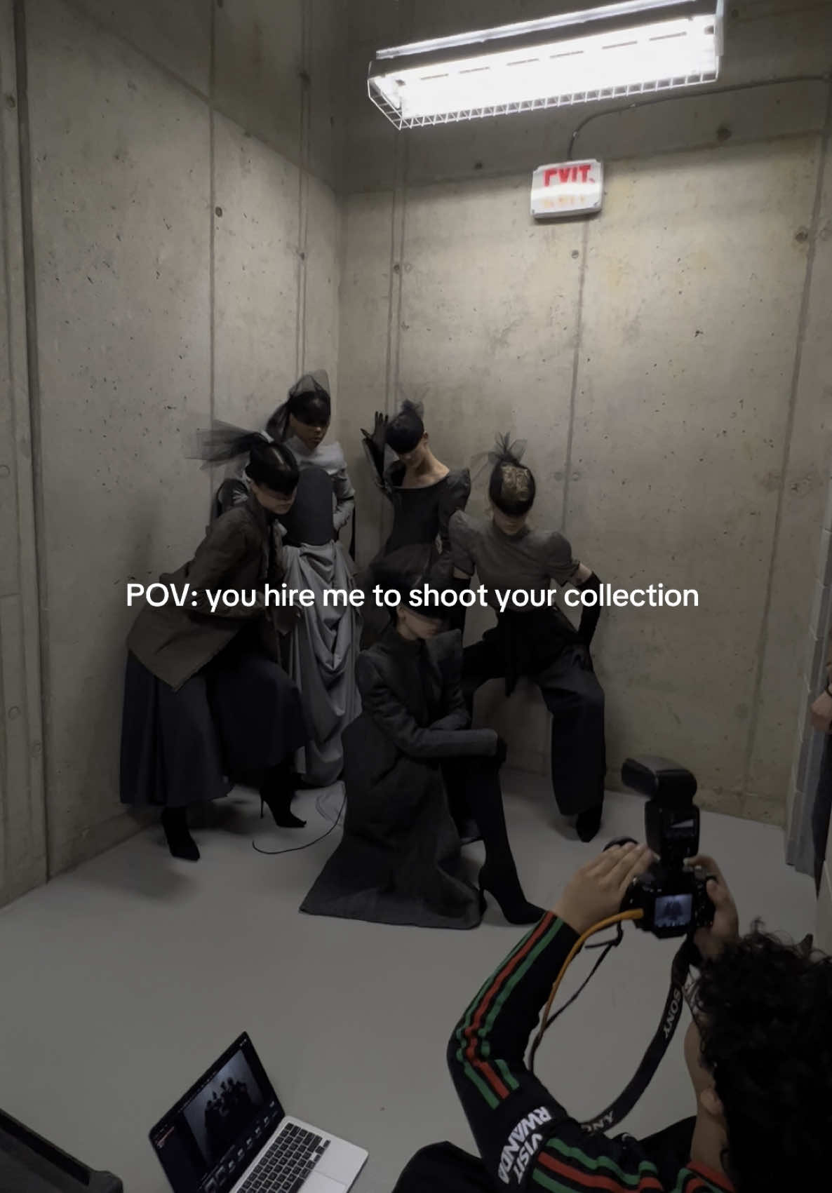 The MOST fun. 🖤🦇 #photography #photographer #editorial #fashioncollection 