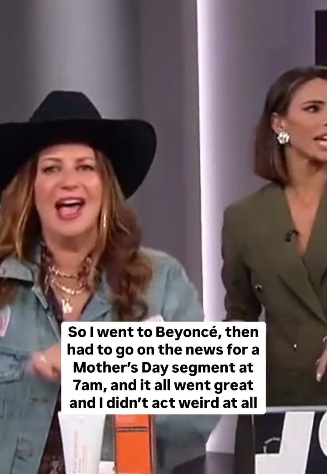 I was totally normal and wasn't losing my voice at all!!! Shout out @Bliss World @meaningfulbty @Kate Somerville (which has a code right now for 20% off: KATE20 No other show I’d rather wake up for @Foxla  #makeupartist #mothersday #jamiemakeup #cowboycarter #meaningfulbeauty #cindycrawford #bliss #blissbeauty #katesomerville #funnynewsclips #funnynews #newsbloopers #haul #mothersdaygiftideas