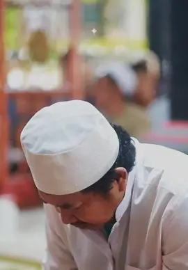 KHR.MOH KHOLIL AS'AD .🩶 .💚 .🌹 #khrmohkholilasad  #walisongositubondo  #murobbi #ummat 