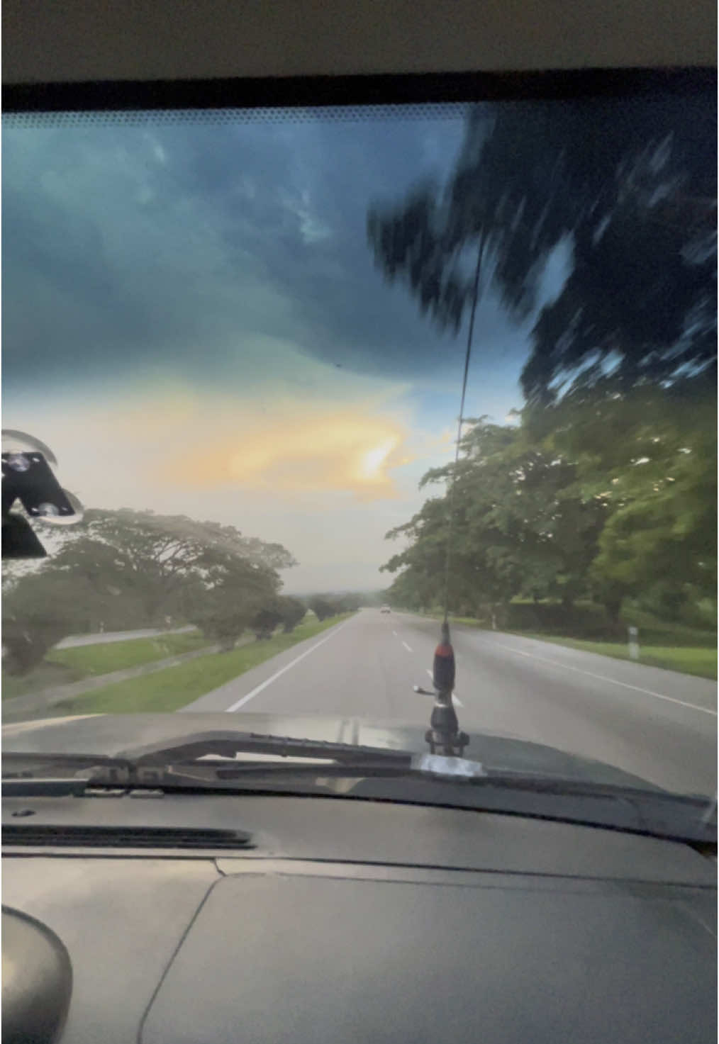 Adiós brisita llanera🤠☀️ @Jorge F. Guerrero S.  #videoviral #llanerasvenezolanas #foryoupage #jorgeguerrero #llanuravenezolana #atardecer #yaracuyvenezuela🇻🇪🇻🇪 #foryoupage 