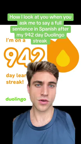 That’s a great question I wasn’t expecting that question #lol #duolingo #languagelearning #greenscreen 