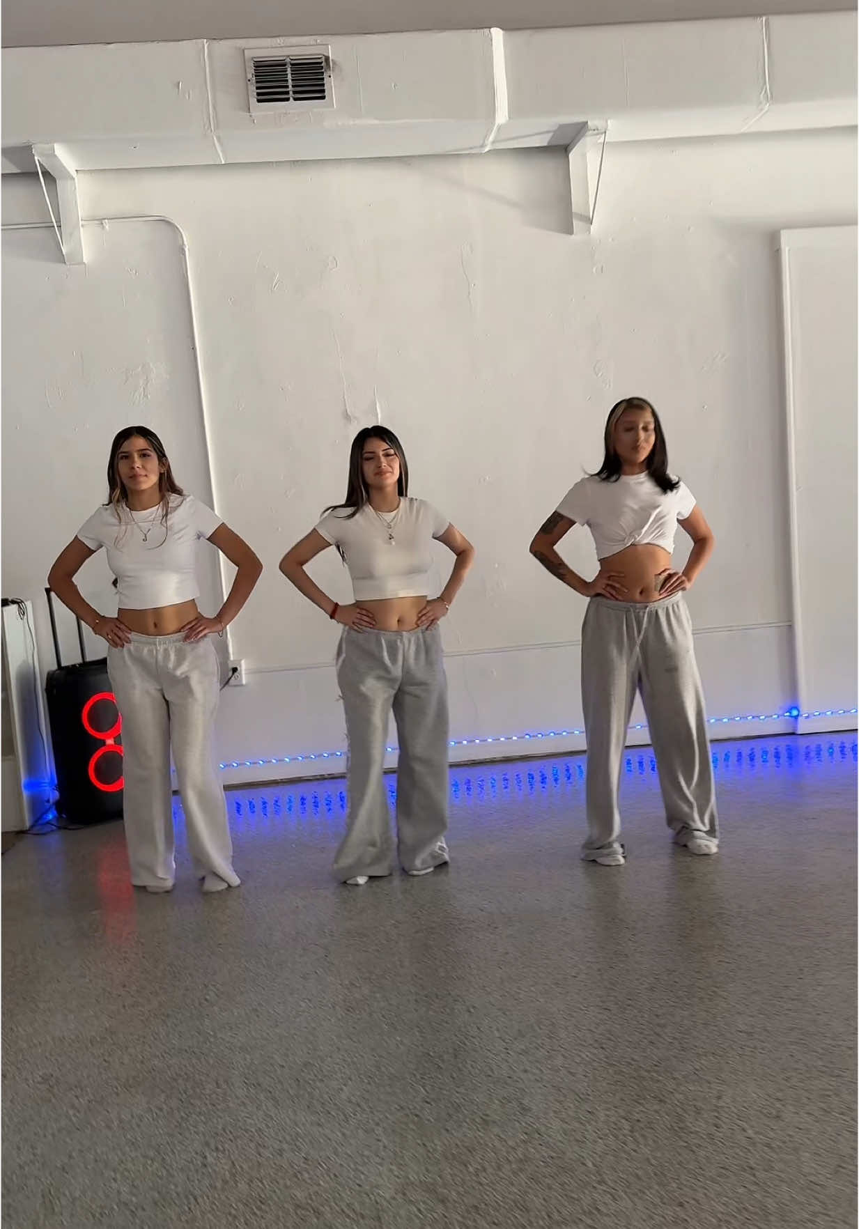 Jessica’s last time at the studio 🫶🏼✨ #baile #tribaleras 