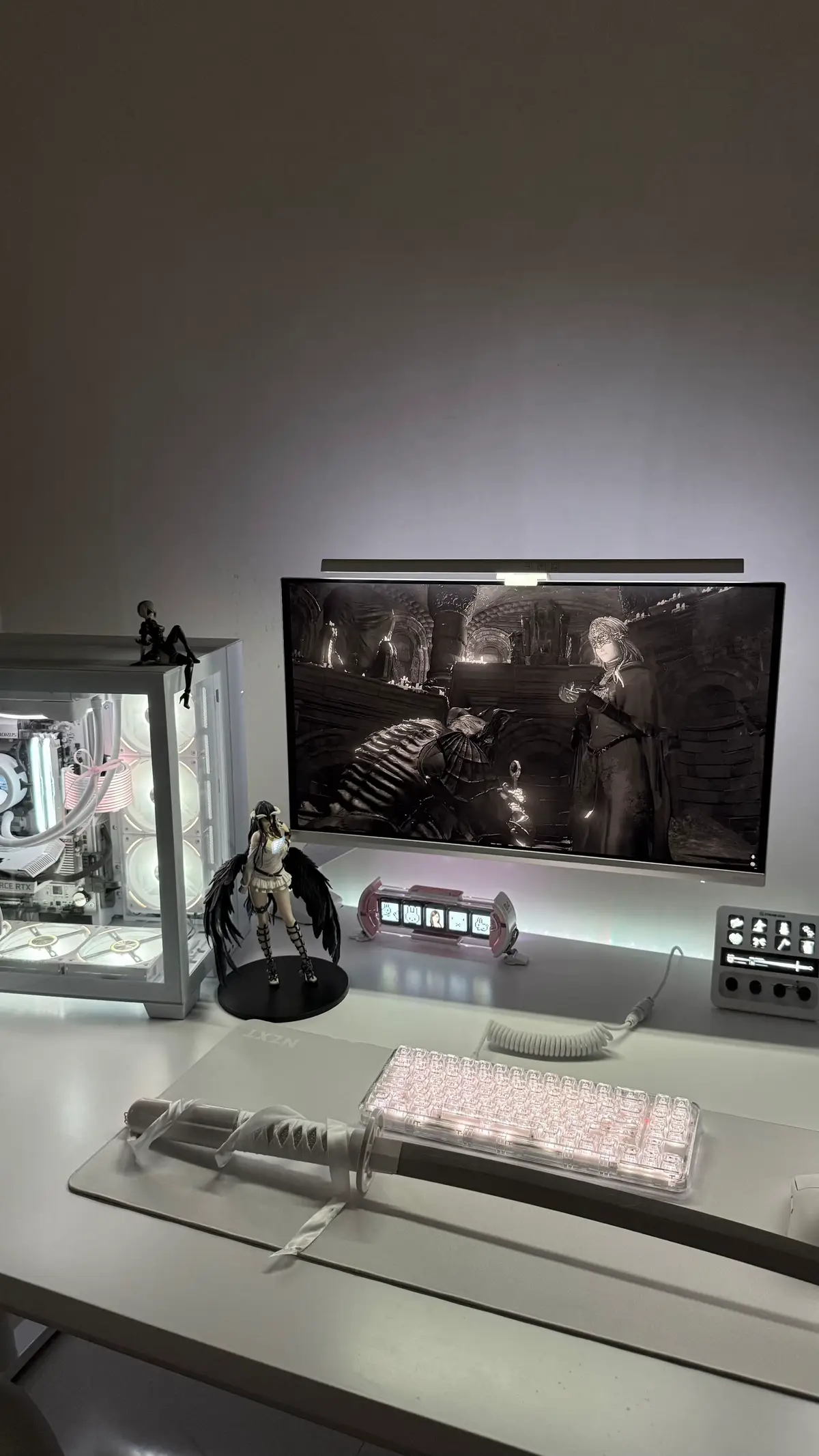 ig : ivulet 🪽 #♡ #whitesetup #fyp #pc #techtok #GamingSetup #gamingtok #aesthetic #sword 